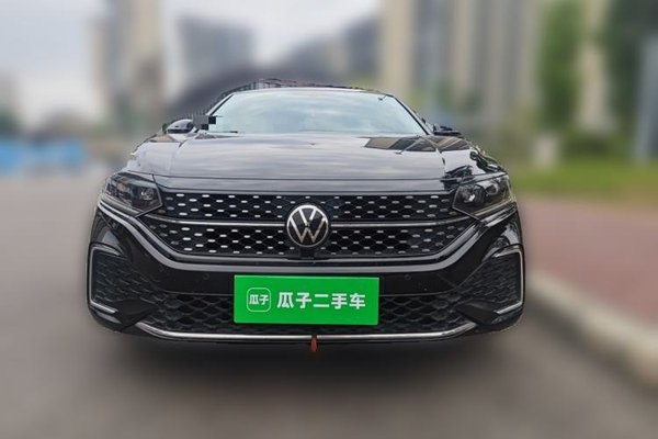 Volkswagen Passat 2022, 47500 км, за 14893 USD