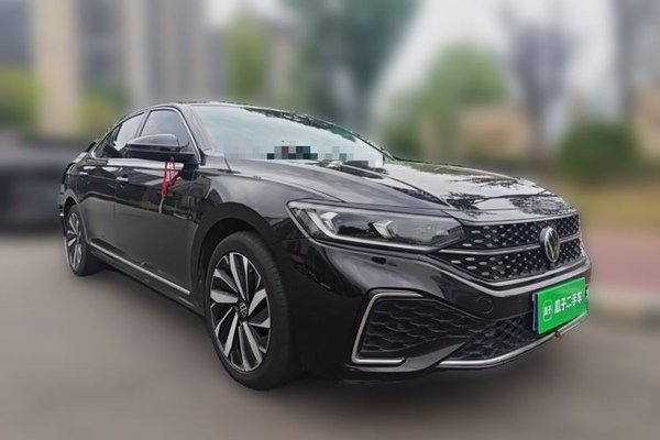 Volkswagen Passat 2022, 47500 км, за 14893 USD