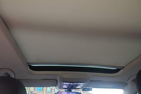 Volkswagen Passat 2022, 47500 км, за 14893 USD - фото 18