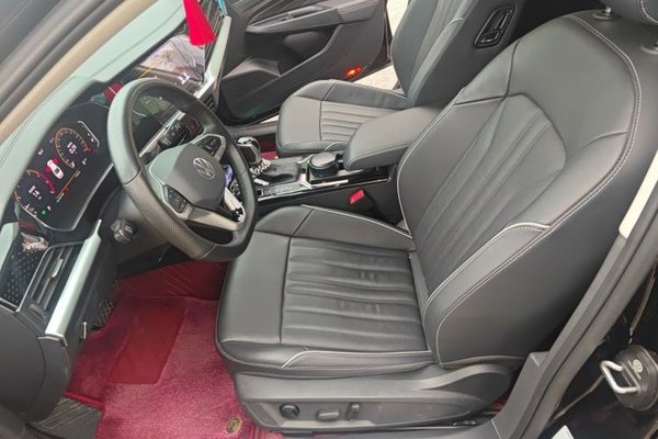Volkswagen Passat 2022, 47500 км, за 14893 USD - фото 15