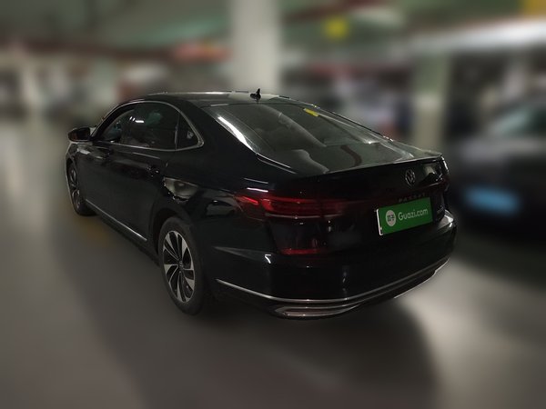 Volkswagen Passat 2022, 48099 км, за 16840 USD - фото 6