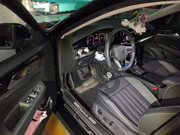 Volkswagen Passat 2022, 48099 км, за 16840 USD - фото 17