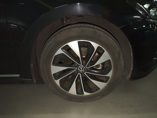 Volkswagen Passat 2022, 48099 км, за 16840 USD