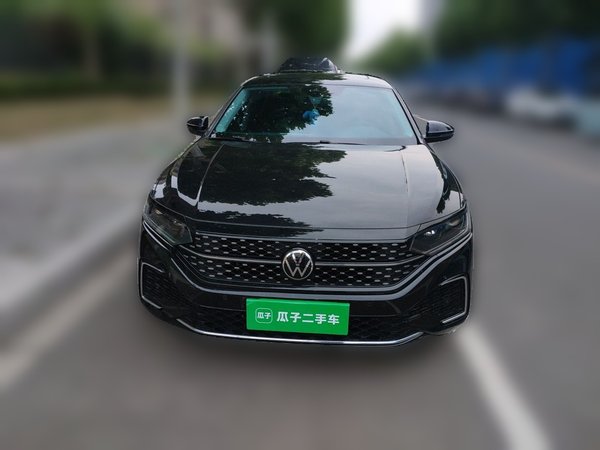 Volkswagen Passat 2022, 53400 км, за 17732 USD