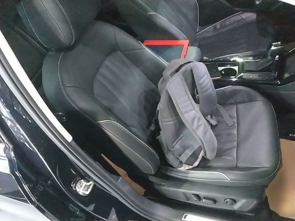 Volkswagen Passat 2022, 68300 км, за 18470 USD - фото 23