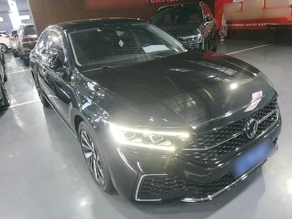 Volkswagen Passat 2022, 68300 км, за 18470 USD