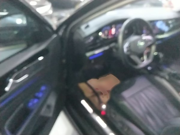 Volkswagen Passat 2022, 68300 км, за 18470 USD - фото 19