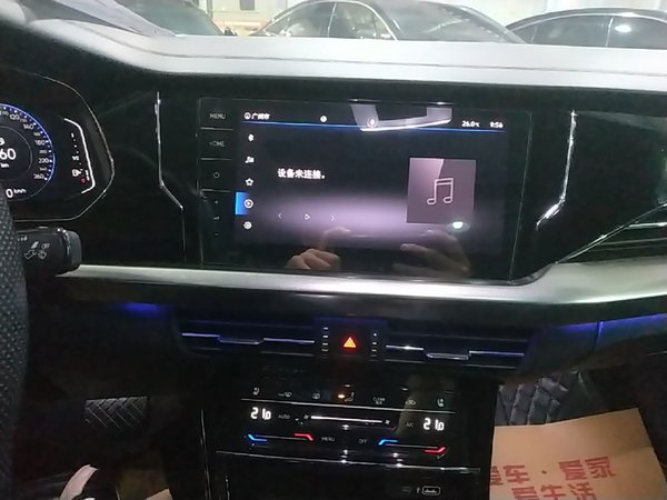 Volkswagen Passat 2022, 68300 км, за 18470 USD - фото 16
