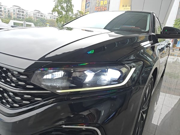Volkswagen Passat 2022, 89900 км, за 16175 USD - фото 9