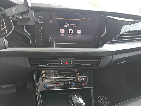 Volkswagen Passat 2022, 89900 км, за 16175 USD - фото 16