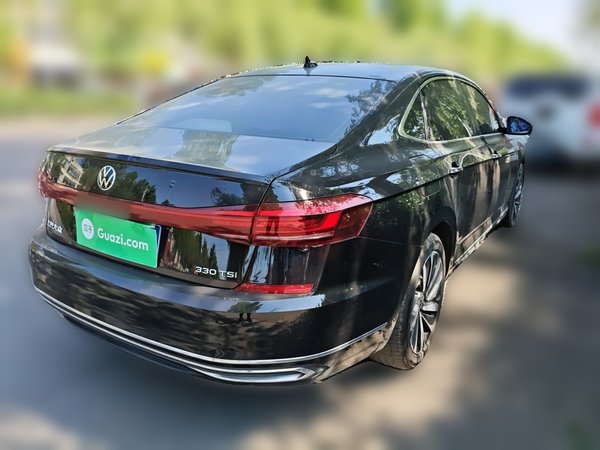 Volkswagen Passat 2023, 10600 км, за 19680 USD - фото 6