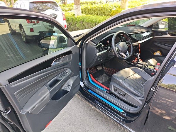 Volkswagen Passat 2023, 10600 км, за 19680 USD - фото 15