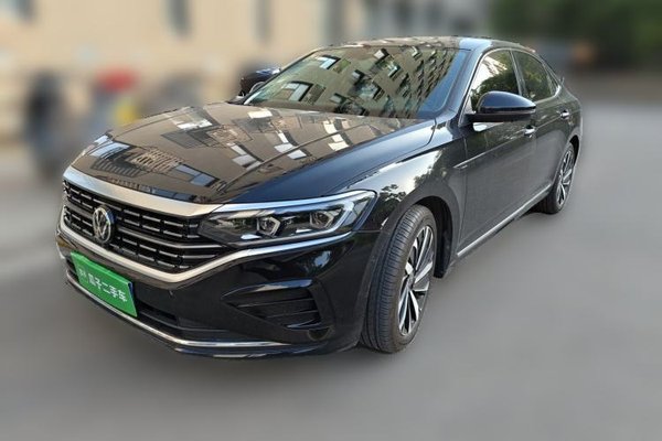 Volkswagen Passat · 2023 год