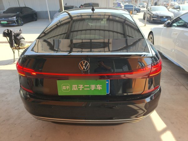 Volkswagen Passat 2023, 17200 км, за 20143 USD - фото 7