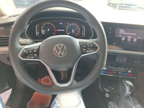 Volkswagen Passat 2023, 17200 км, за 20143 USD - фото 16