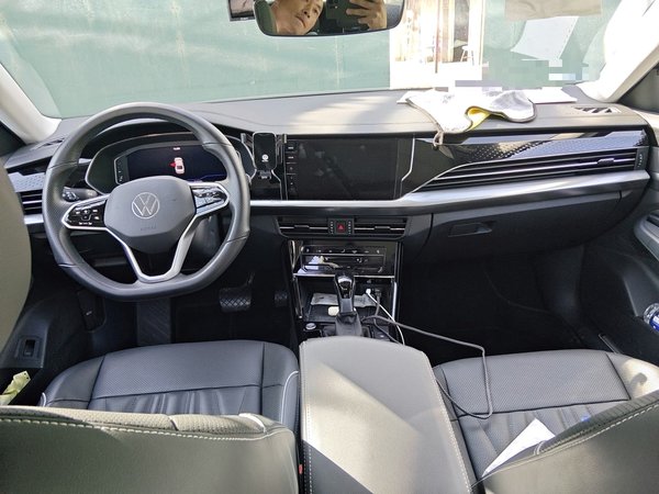 Volkswagen Passat 2023, 31200 км, за 20424 USD - фото 10