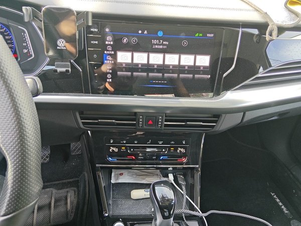 Volkswagen Passat 2023, 31200 км, за 20424 USD - фото 14