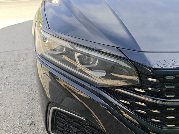 Volkswagen Passat 2023, 31200 км, за 20424 USD - фото 7
