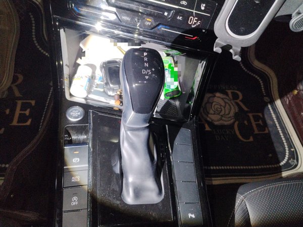 Volkswagen Passat 2023, 35000 км, за 21504 USD - фото 16