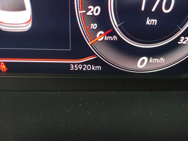 Volkswagen Passat 2023, 35900 км, за 18876 USD - фото 10