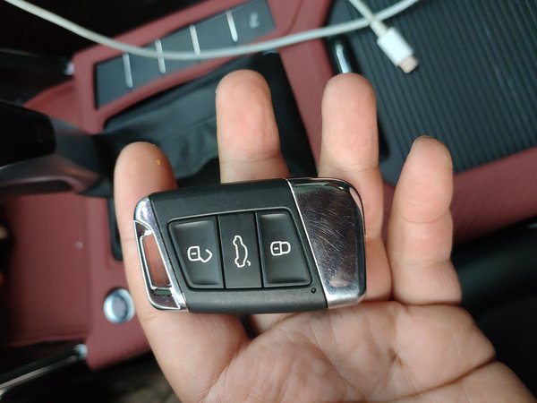 Volkswagen Passat 2023, 35900 км, за 18876 USD - фото 11