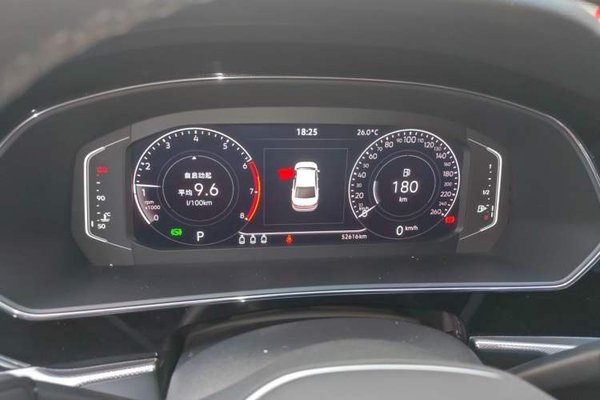 Volkswagen Passat 2023, 52600 км, за 14588 USD - фото 11