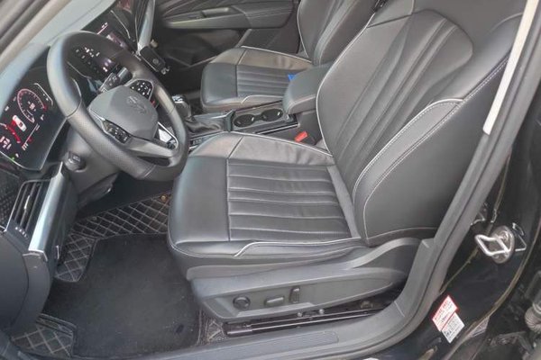 Volkswagen Passat 2023, 52600 км, за 14588 USD - фото 15