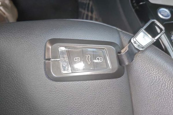 Volkswagen Passat 2023, 52600 км, за 14588 USD - фото 20