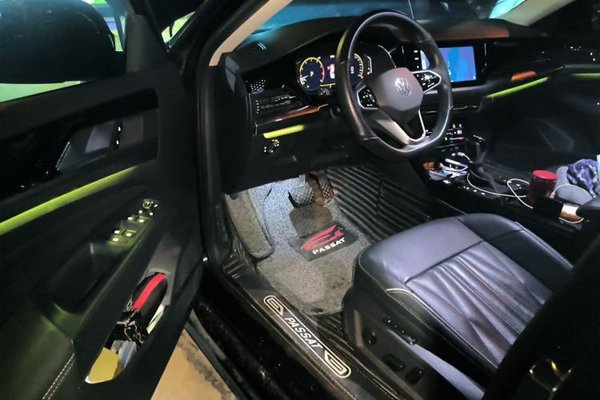 Volkswagen Passat 2023, 52800 км, за 17117 USD - фото 23