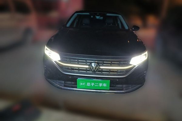 Volkswagen Passat 2023, 52800 км, за 17117 USD - фото 9