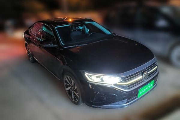 Volkswagen Passat 2023, 52800 км, за 17117 USD - фото 10