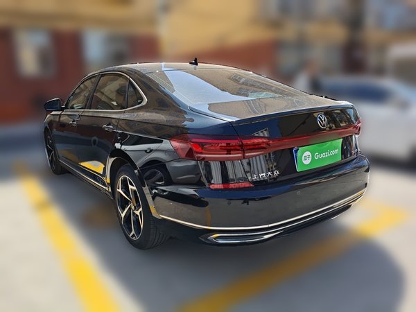 Volkswagen Passat 2023, 81800 км, за 17158 USD - фото 6