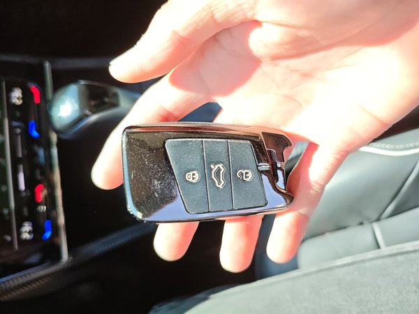 Volkswagen Passat 2023, 81800 км, за 17158 USD - фото 16