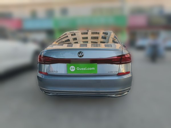 Volkswagen Passat 2023, 40199 км, за 18110 USD