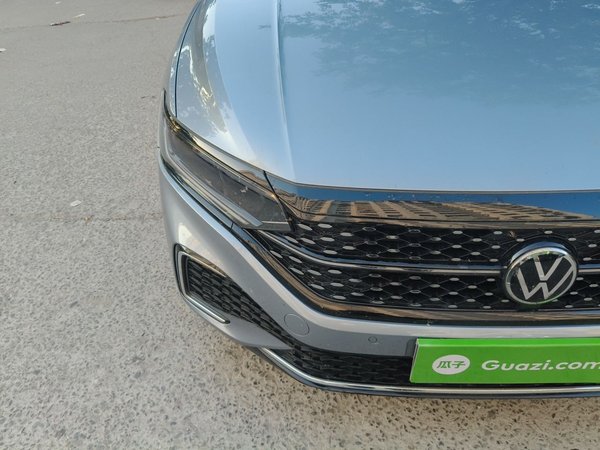 Volkswagen Passat 2023, 40199 км, за 18110 USD - фото 7