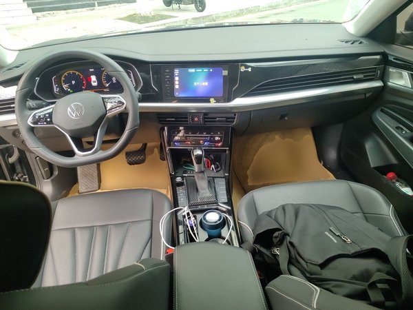 Volkswagen Passat 2024, 18700 км, за 18727 USD - фото 10