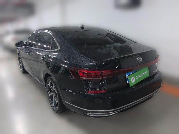 Volkswagen Passat 2024, 25900 км, за 19686 USD - фото 6