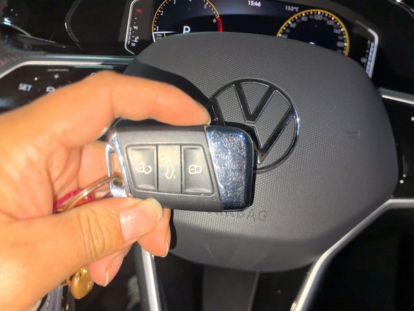 Volkswagen Passat 2024, 25900 км, за 19686 USD - фото 18