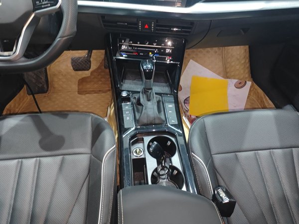 Volkswagen Passat 2024, 32800 км, за 19982 USD - фото 22