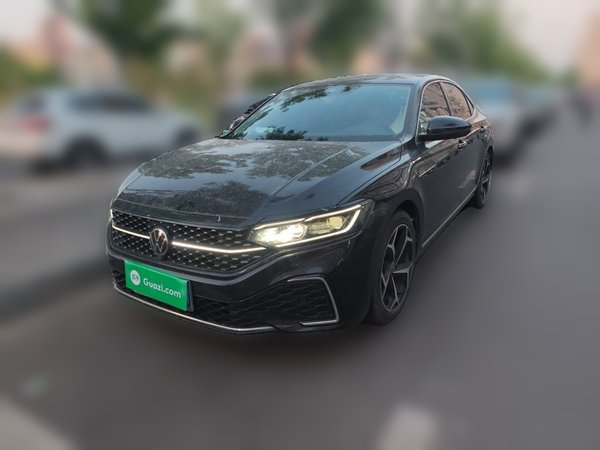 Volkswagen Passat · 2024 год
