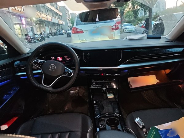 Volkswagen Passat 2024, 35800 км, за 21035 USD - фото 10