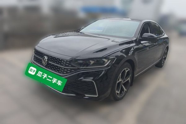 Volkswagen Passat · 2024 год