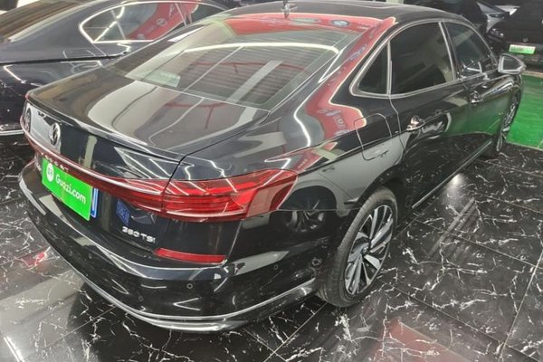 Volkswagen Passat 2024, 61900 км, за 20355 USD - фото 6
