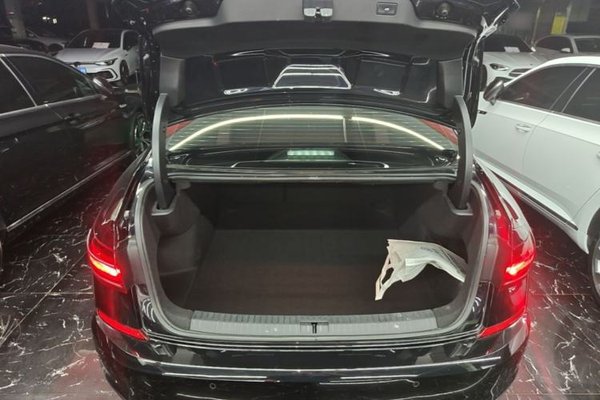 Volkswagen Passat 2024, 61900 км, за 20355 USD - фото 27