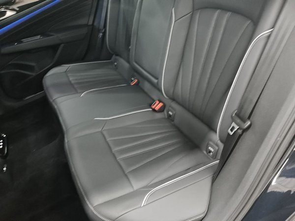 Volkswagen Passat 2024, 64100 км, за 21322 USD - фото 20