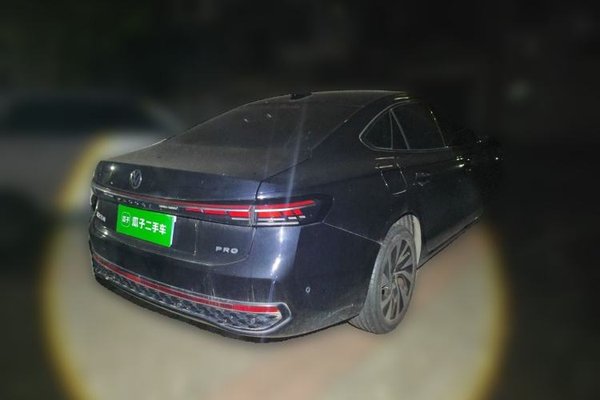 Volkswagen Passat 2025, 17800 км, за 21119 USD - фото 6