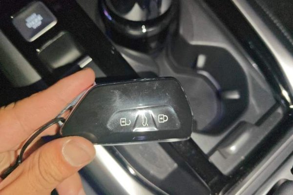 Volkswagen Passat 2025, 17800 км, за 21119 USD - фото 9