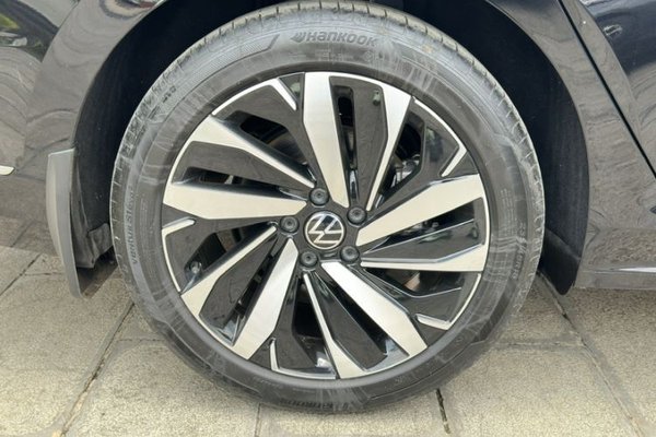 Volkswagen Passat 2025, за 21780 USD - фото 7