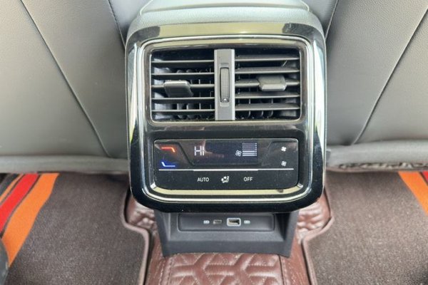 Volkswagen Passat 2025, за 21780 USD - фото 16