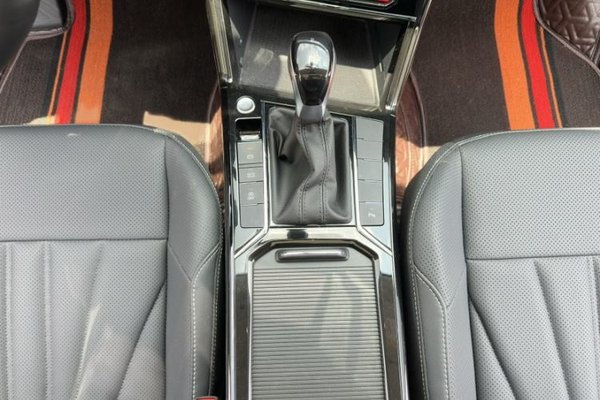 Volkswagen Passat 2025, за 21780 USD - фото 18